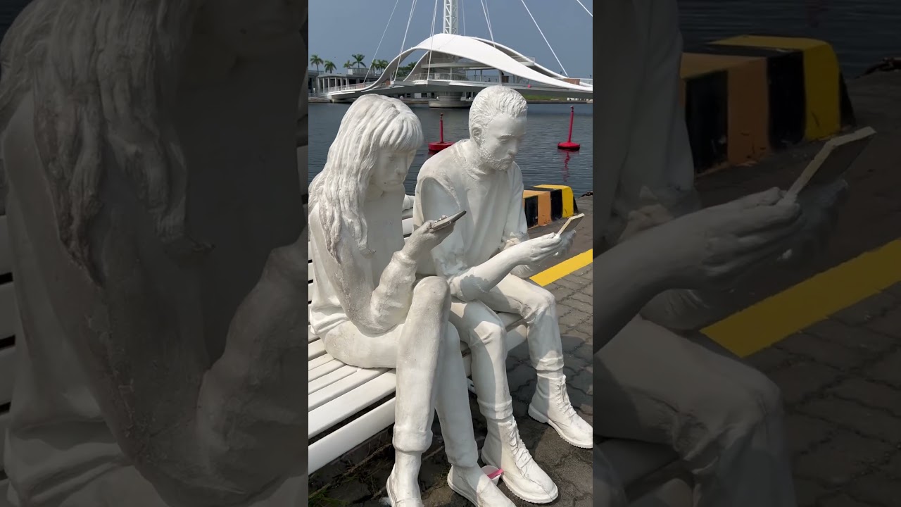 solid as rock bloggers #evasabela  #travel #statue #love #art #sculpture