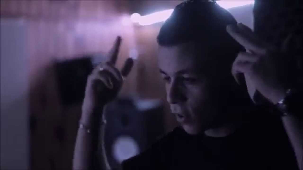 HOOSS  // Retenez-moi // Clip Officiel 2015