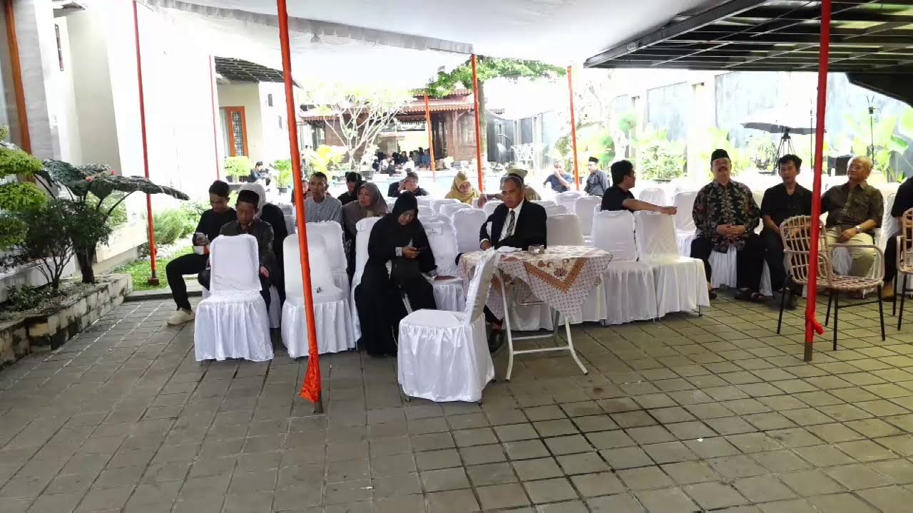 Live. Pemakaman Wakil Bupati Klaten . Bp.H Benny Indra Ardhiyanto,S.E.,M.B.A.