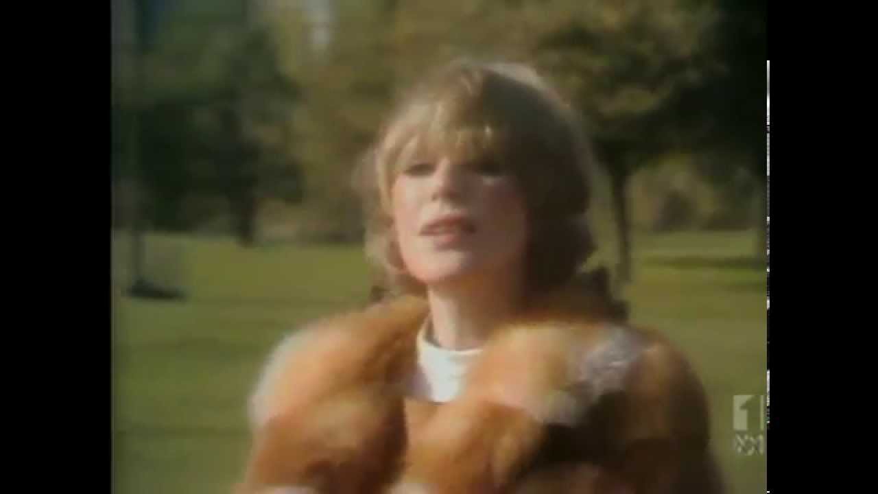 Marianne Faithfull - Sweetheart (Official Music Video)