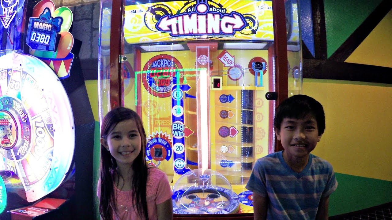 Let's Play All About Timing Mechanical Arcade Game 2 Player Versus