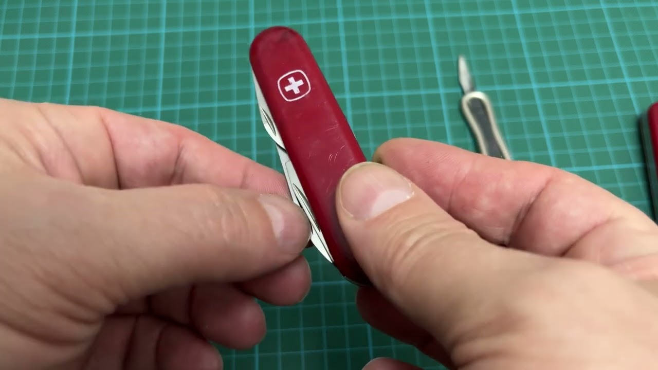 Wictorinox ve Wenger kapak-sökme takma nasıl yapılır? (Evde denemeyin)