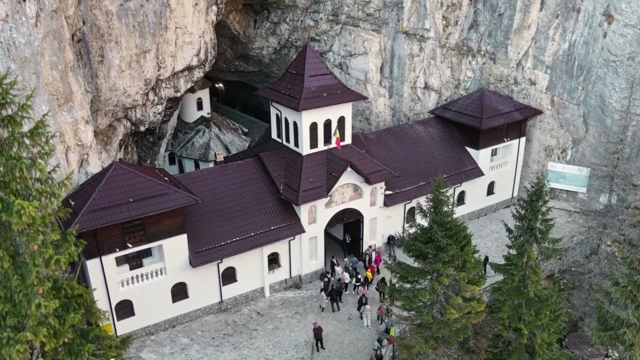 4K Ialomitei Cave, Romania