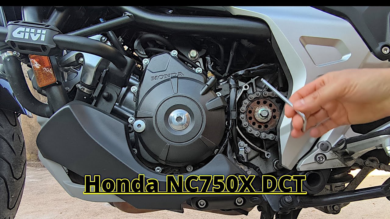 Honda NC750X DCT: Como Limpar e Lubrificar a Corrente da Moto [4K]
