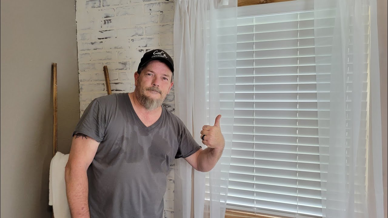 Как резать, устанавливать и укорачивать беспроводные жалюзи Allen & Roth из искусственного дерева...