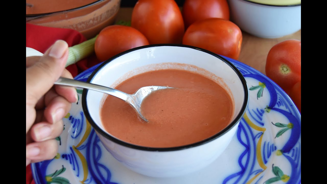 🍅 Sopa fr&iacute;a de tomate muy f&aacute;cil EST&Aacute; BUEN&Iacute;SIMA!!!
