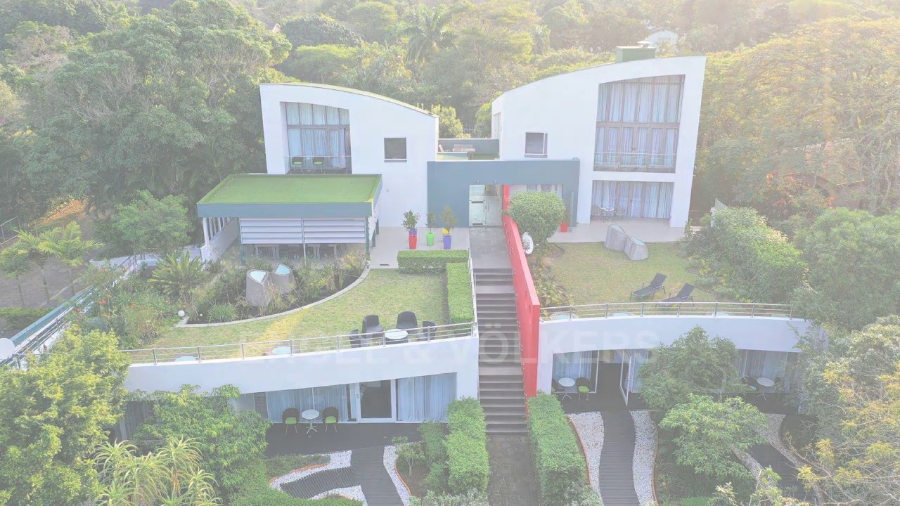 SERENE ESTATE: ICONIC DESIGN IN VIBRANT ST LUCIA