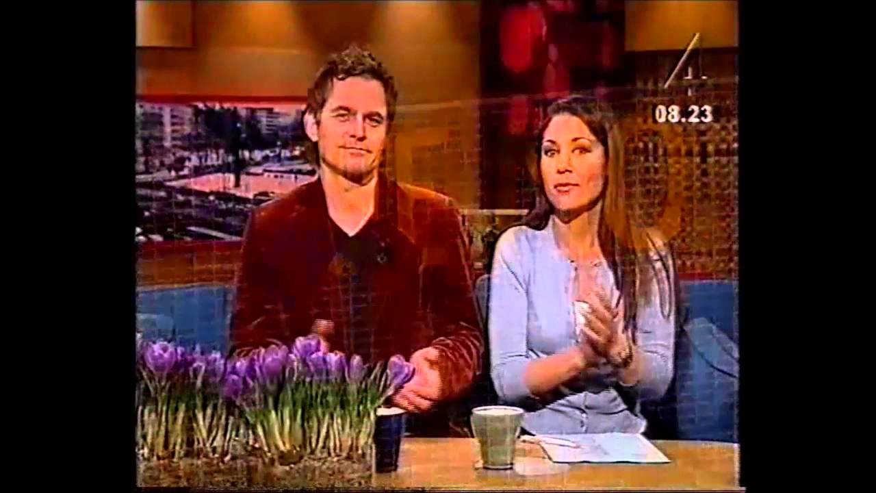 The Mo -The Right World/Nostalgia Locomotive + live report