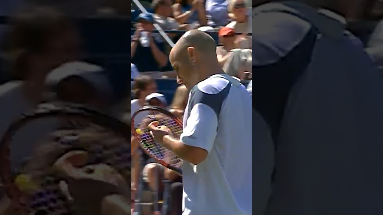 ICONIC Agassi vs. Hewitt point! 🔥