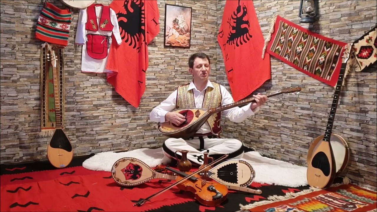 Ajshe Azem Mala-nga Besnik Qeriqi.      Teksti:Zekë Lushaj