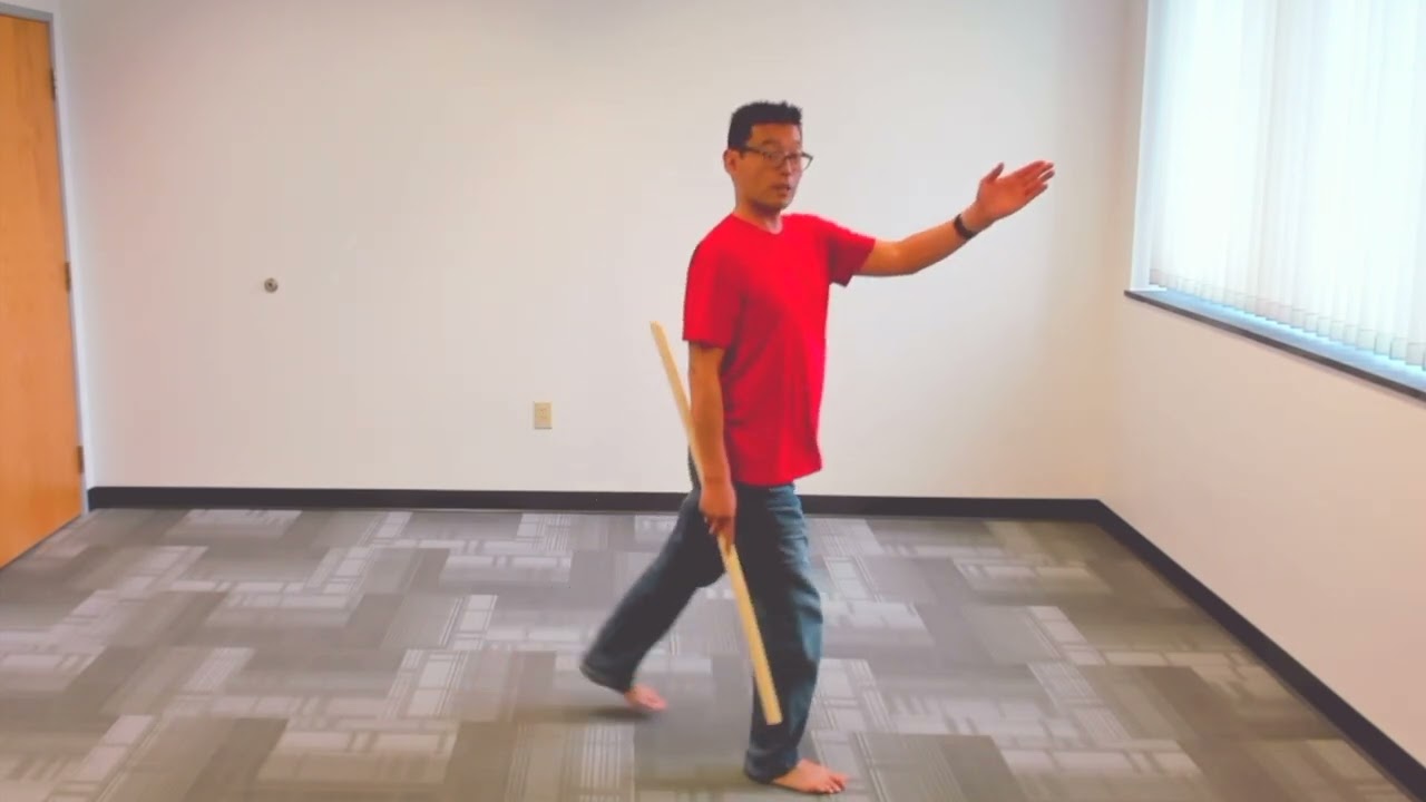 Kendo Study: How to Shift Your Weight for a Smooth Strike