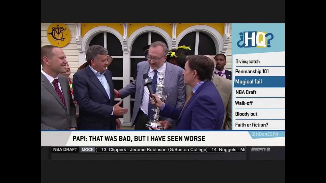ESPN HQ BONUS Clip: Fooled by handshakes (Hint: Mina)
