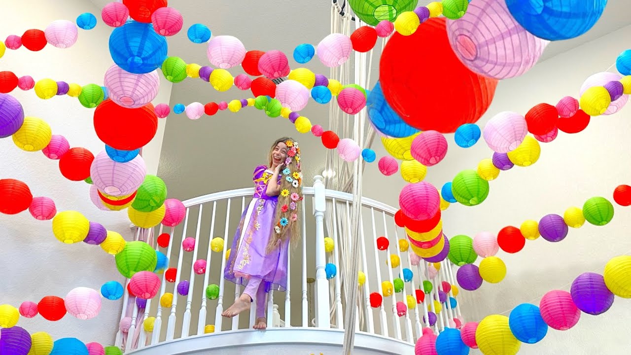 The Ultimate RAPUNZEL ROOM!🎪❤️