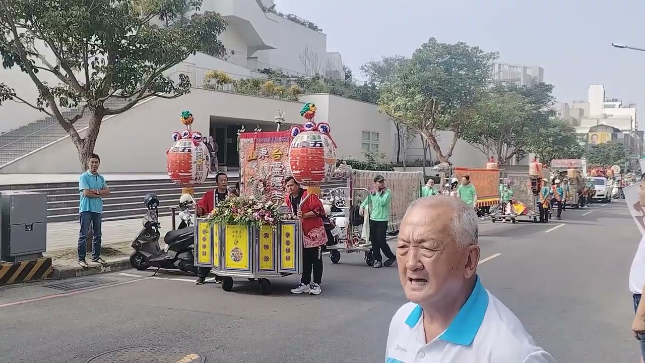 阿里港五台山靈隱寺乙巳年金籙慶成謝恩祈安五朝建醮大典恭送廣信府張府天師回鑾彩街賜福（1）