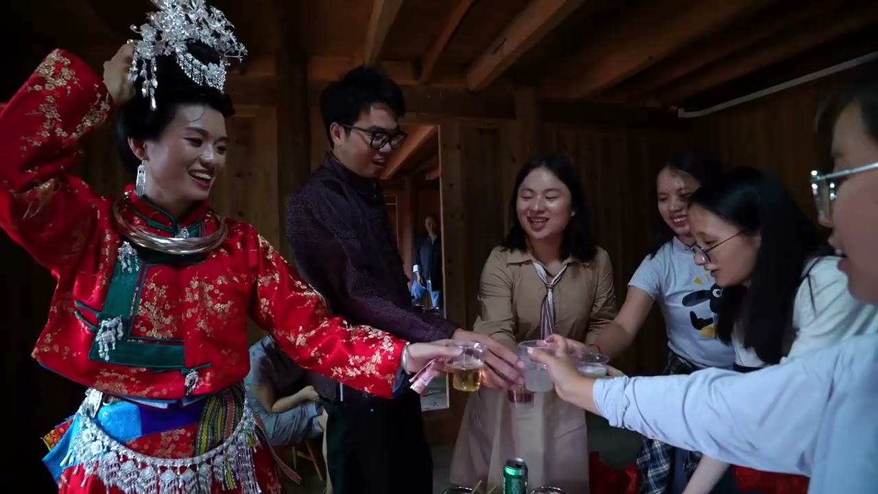 远嫁安徽的妹子，新郎说苗家姑娘酒量好，要改良他家人不能喝酒的基因#我为家乡代言 #婚礼跟拍 #纪实婚礼 #索尼a7m4