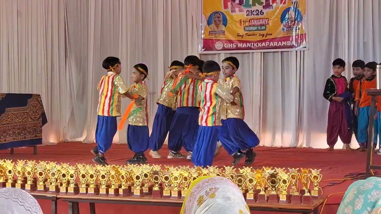 എന്റെ കുഞ്ഞു മക്കളുടെ ഡാൻസ് എങ്ങനെയുണ്ട് 
