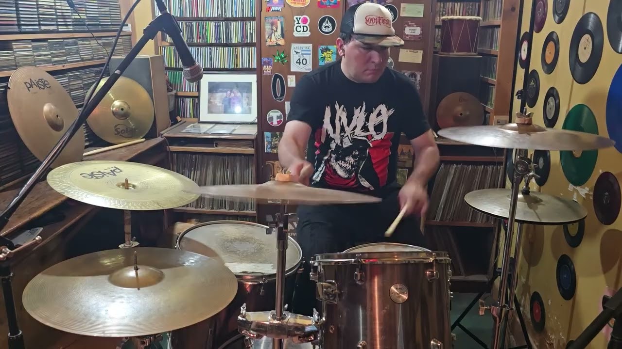 Alma de Budín - Divididos Drum Cover .