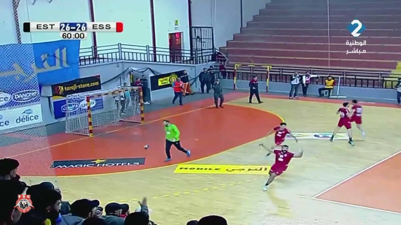 اللحظات الاخيرة من مباراة الترجي التونسي و النجم الساحلي ، تعادل قاتل في الثانية الاخيرة للنجم