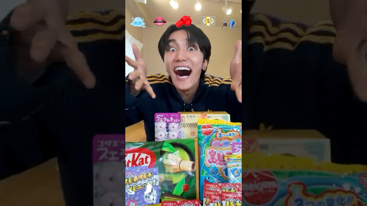 Tasting Crazy Japanese Candy! 🍫🍭💖
