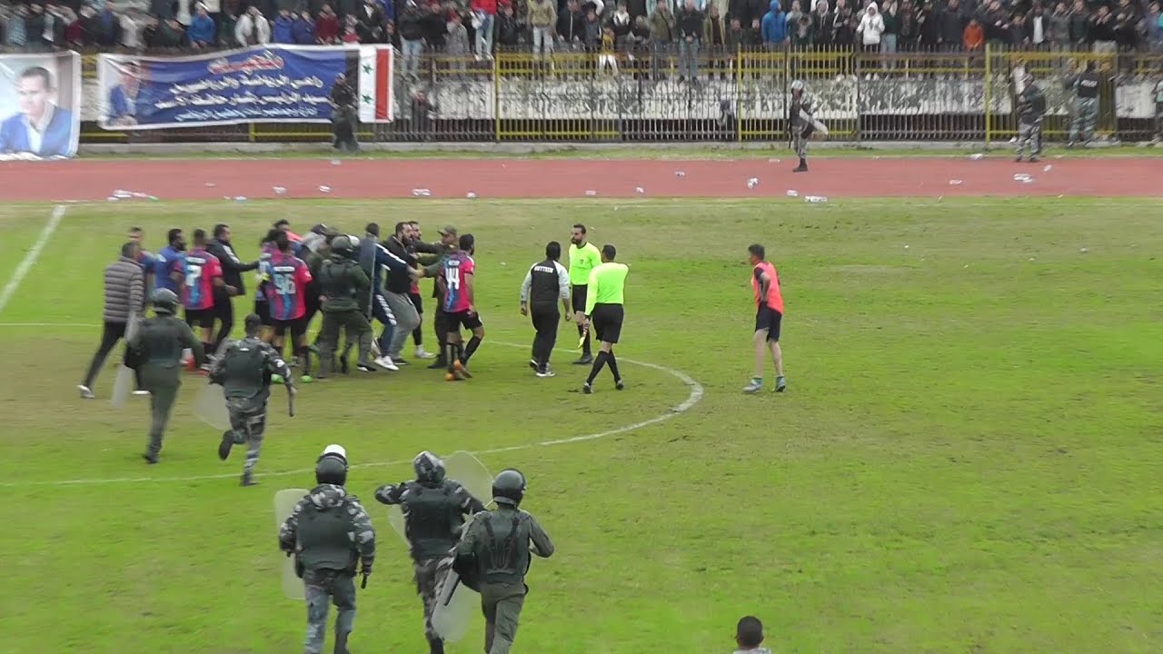 اعتداء وضرب بين عناصرالأمن ولاعبين وجماهير حطين واتهامات لمدلول العزيز بأنه قام بشراء بطولة الدوري