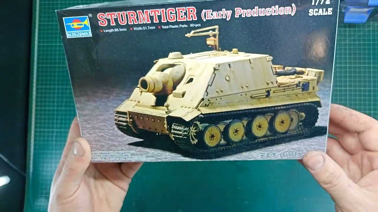 Обзор Sturmtiger от Trumpeter