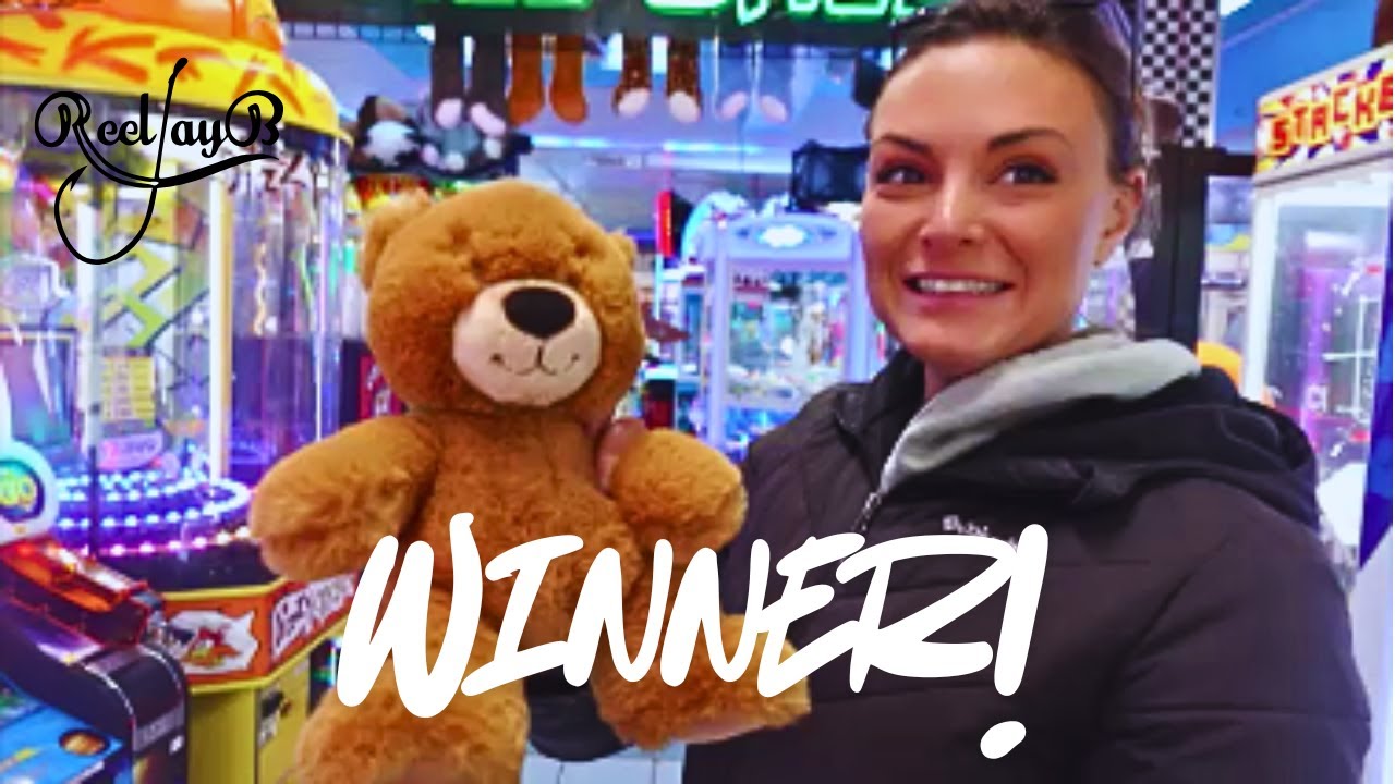Boardwalk Walking And A $3 Stanley Cup - Ocean City Maryland #oceancitymd #boardwalk #arcade