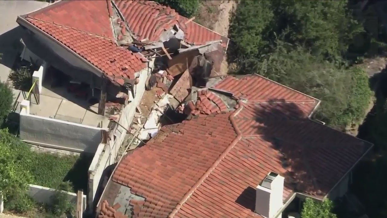 Sky5 tour of the Palos Verdes Peninsula landslide