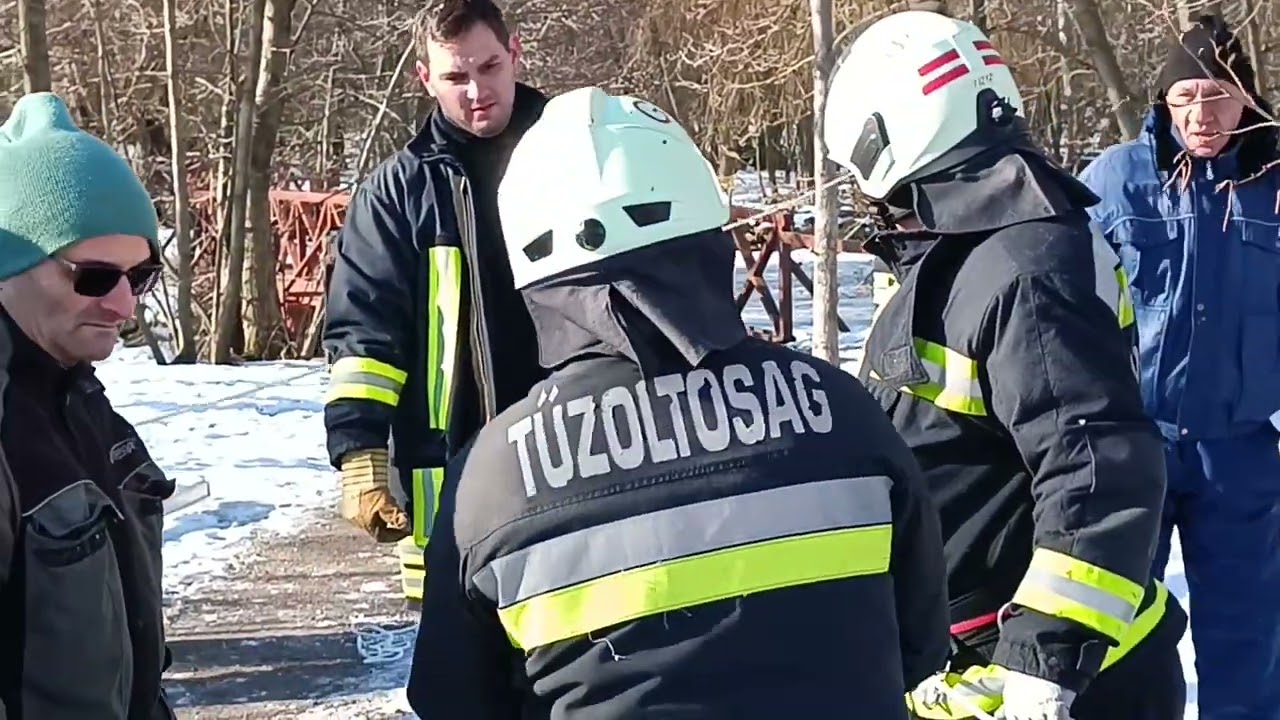 Eltűnt fiatalok miatt riasztották a katasztrófavédelmet a Mátrában - egyikük alatt beszakadt a jég