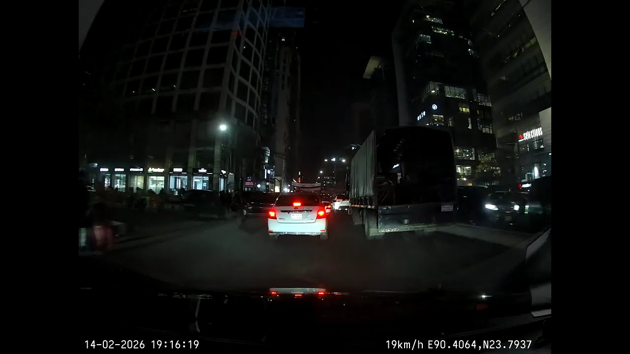 Dhaka Night Drive | City Lights & Evening Traffic