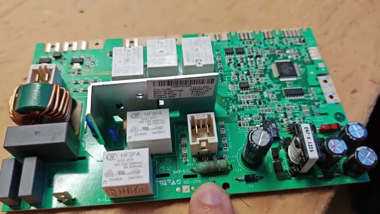 Riparazione scheda lavatrice Zoppas Acquafall PWG-61210K (Rex/Electrolux e similari)