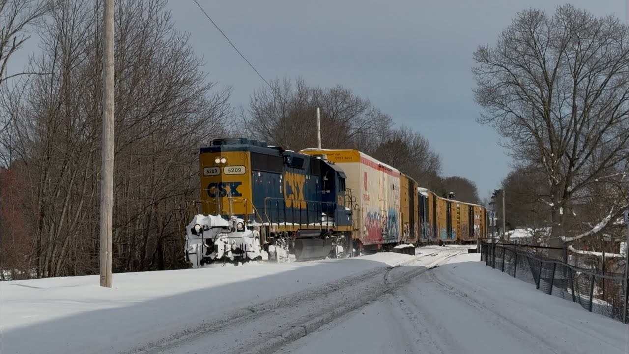 CSX: L010 at Walpole via Framingham Sub. ft. @SamMBTATrains 