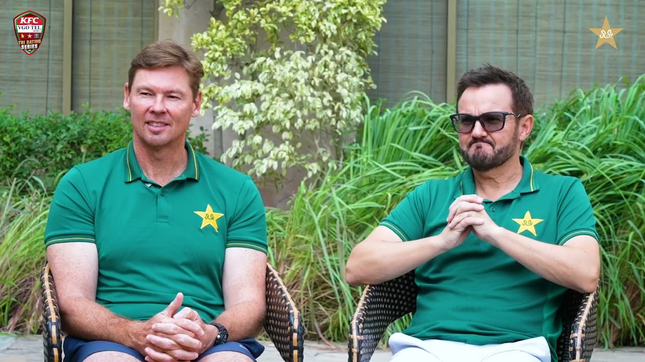 Coaches Mike Hesson & Ashley Noffke Try a Fun Pakistan Squad-Knowledge Challenge 😄| PCB | MA2K