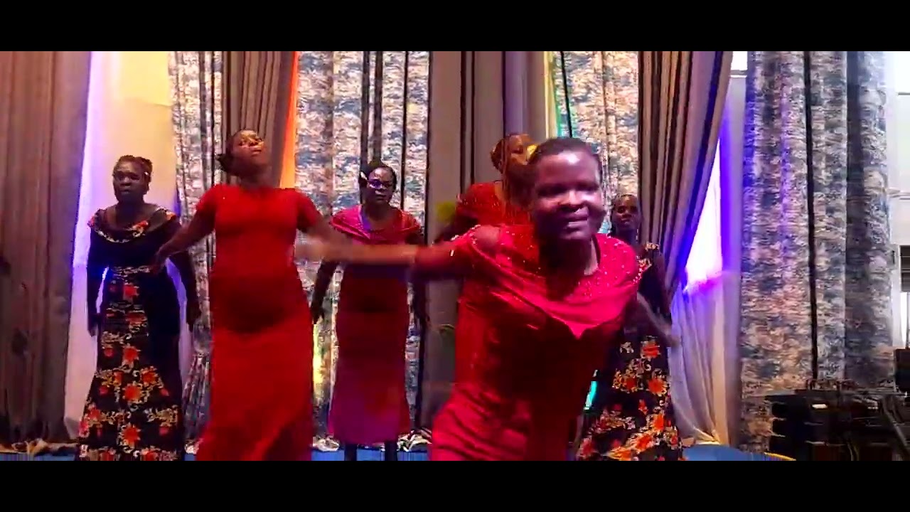 WORSHIP LED BY PR . MEDDY BUYONDO  (FRESH FIRE KIREKA )