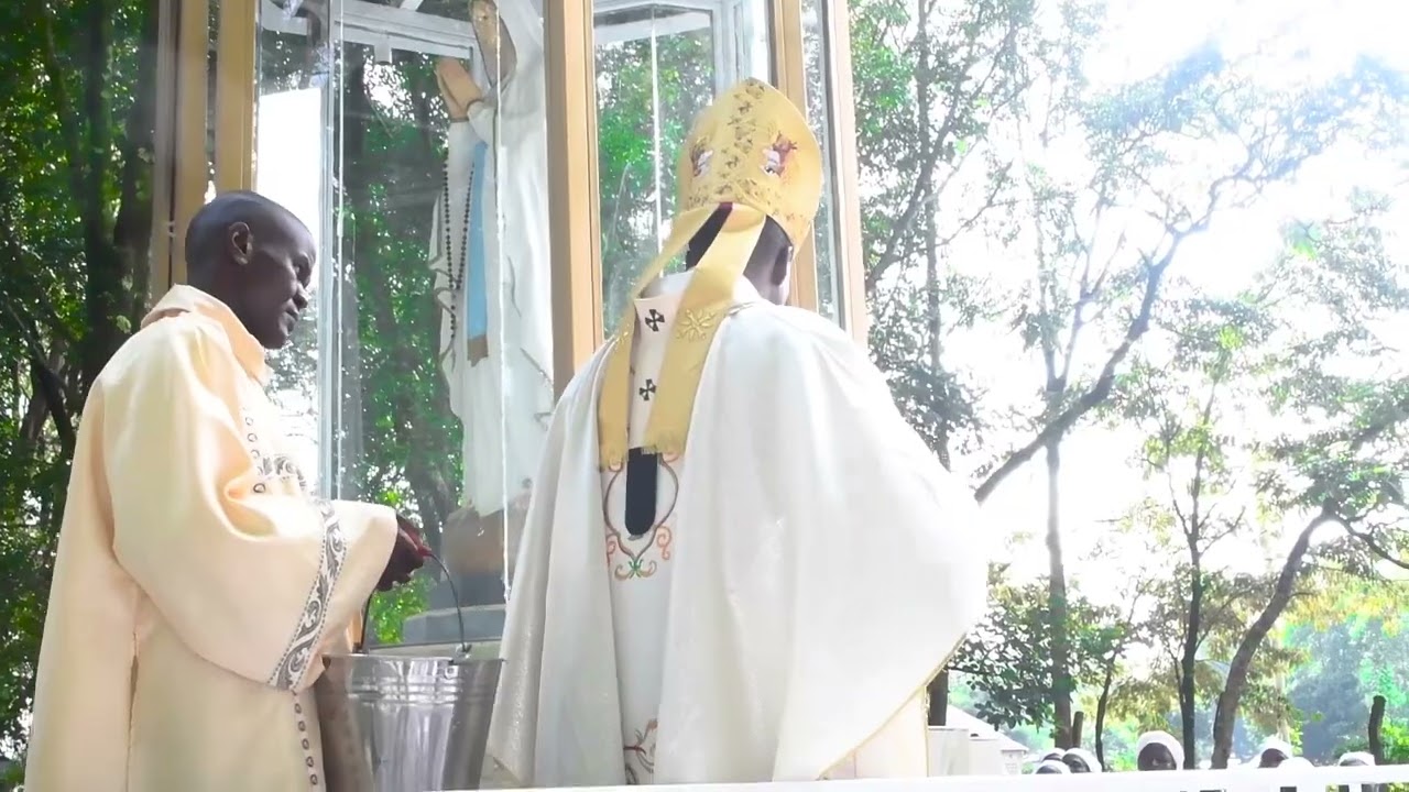 Father David Oduor Ordnination Ceremony at Sigomere |Mass 1|
