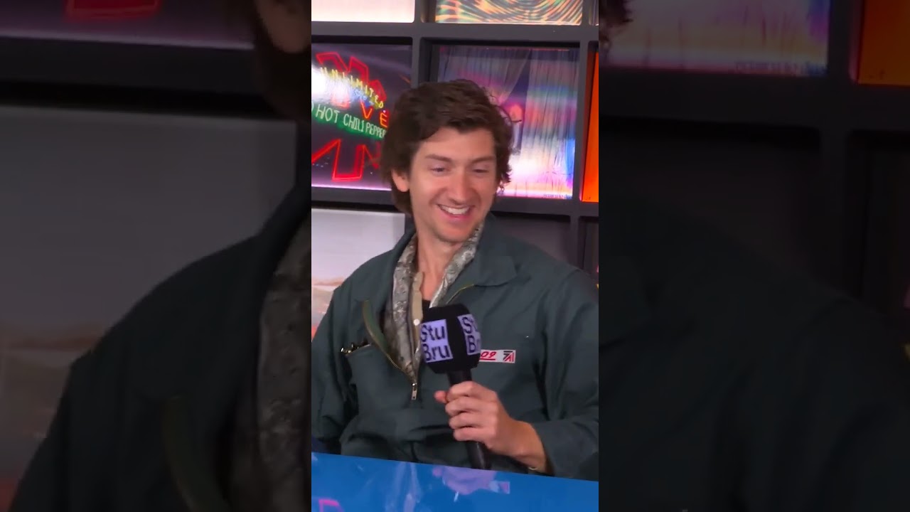 Alex Turner awkward mode. #arcticmonkeys #matthelders #interview #thecar #alexturner