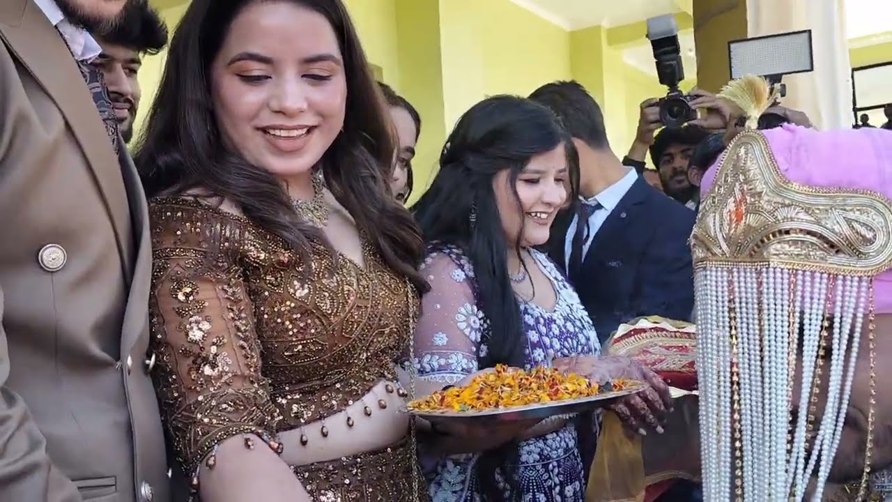  #bhaderwahi#Marriage#Deshi Dance. Watch now guys/Doda chity/bhai ke shadi guy'sBhaderwhai marriage 