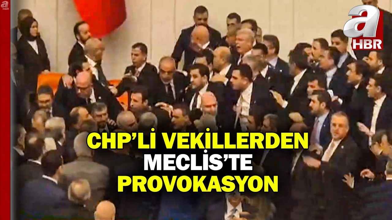 Meclis'te yemin töreni öncesi kavga! CHP'li vekiller kürsüyü işgal etti | A Haber