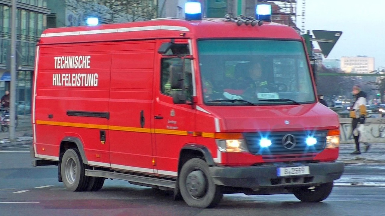 20 Jahre alter MB Vario 616 D│KLEF 3500/1 ► Berliner Feuerwehr - FW 3500 Ranke