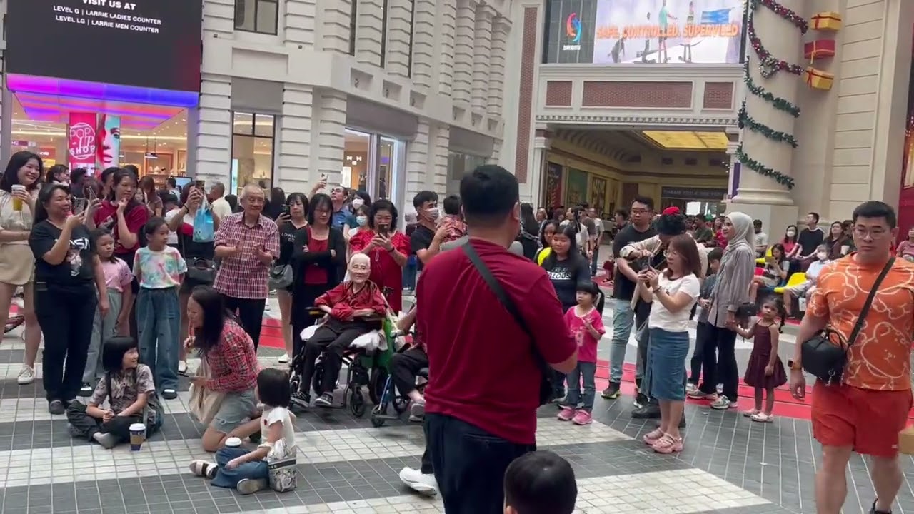 Kenny G song at Hektar World PJ