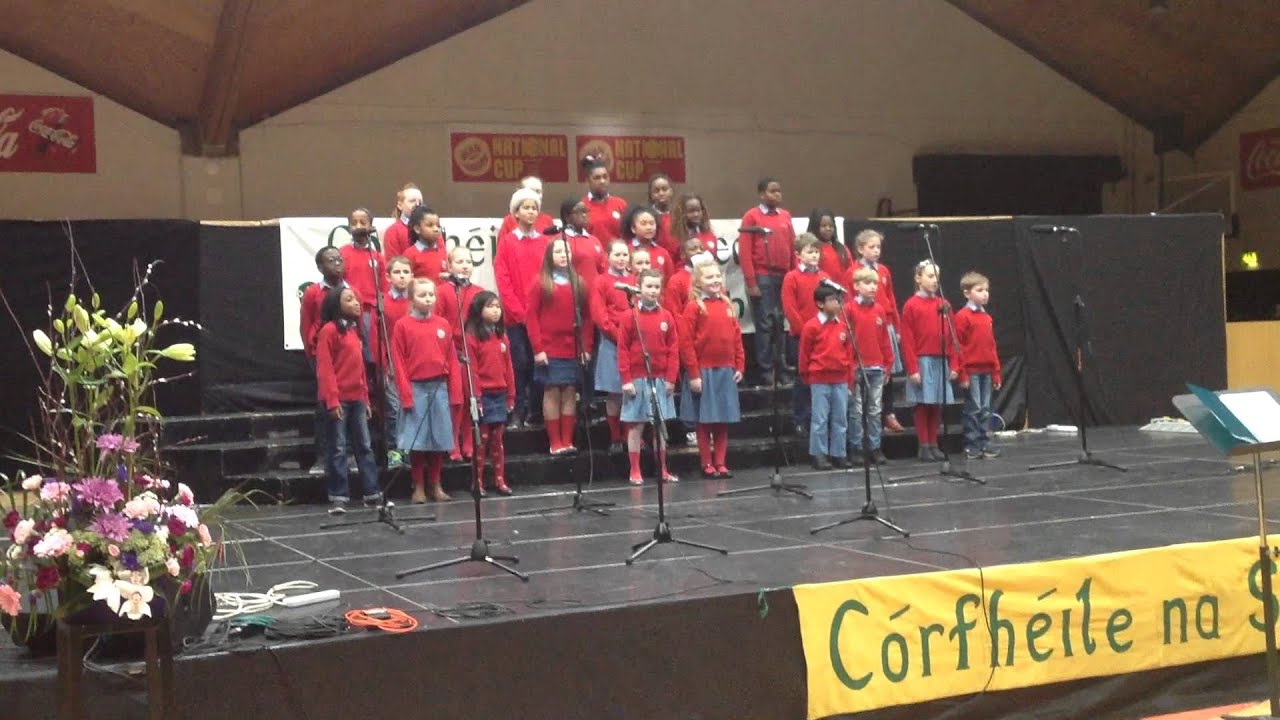 Vocal Harmony Choir Perform at Córfhéile na Scoile (3 of 3)
