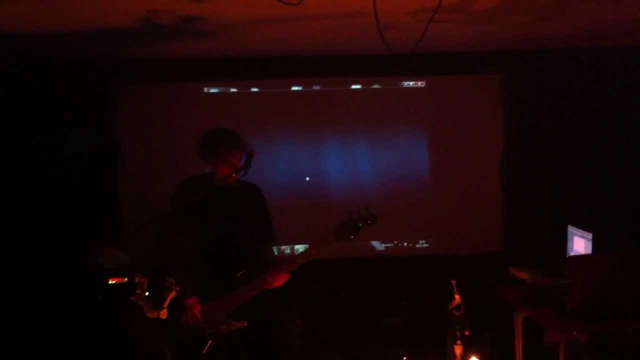 Piwi Bizarre Tech - Horrors & Events (Live)
