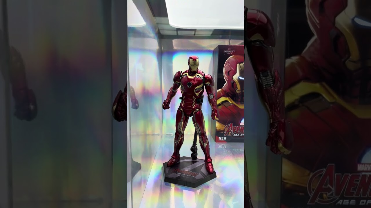 Life-size action figures #avengers #evasabela