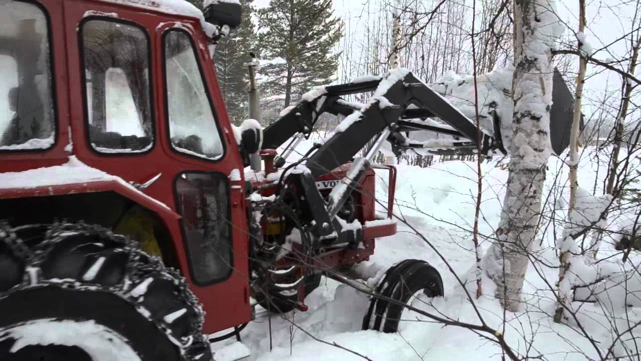 Volvo BM buster 400 plowing snow, Sweden