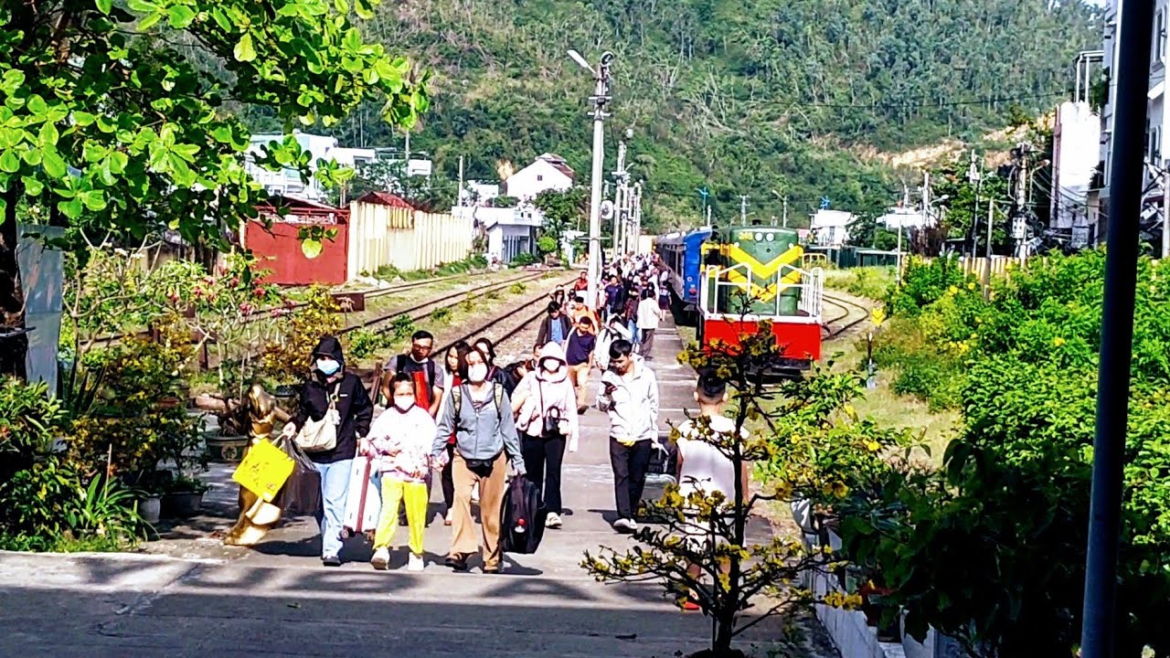 Chuyến tàu SE30 ngày 28 Tết Bính Ngọ 2026 từ Sài Gòn về Ga Quy Nhơn (Chủ nhật, 15/2/2026)