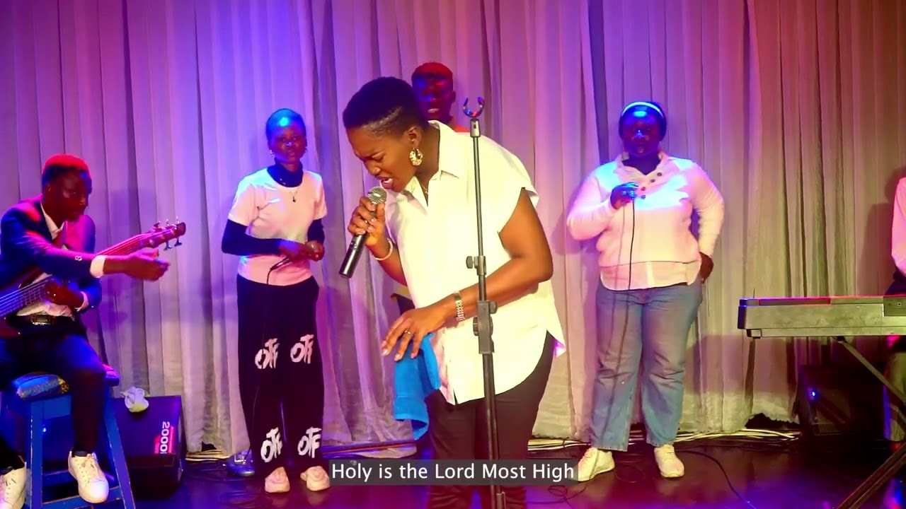 HOLY (Live) - Dedayo Gbolagun   #dedayogbolagun #worship #holy