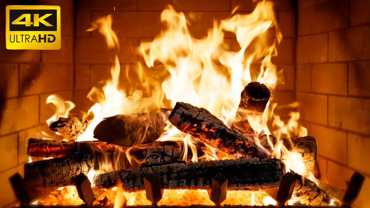 🔥 Kominek w lesie, ciche trzaski drewna i świąteczny nastr&oacute;j nocy (Fireplace 4K)