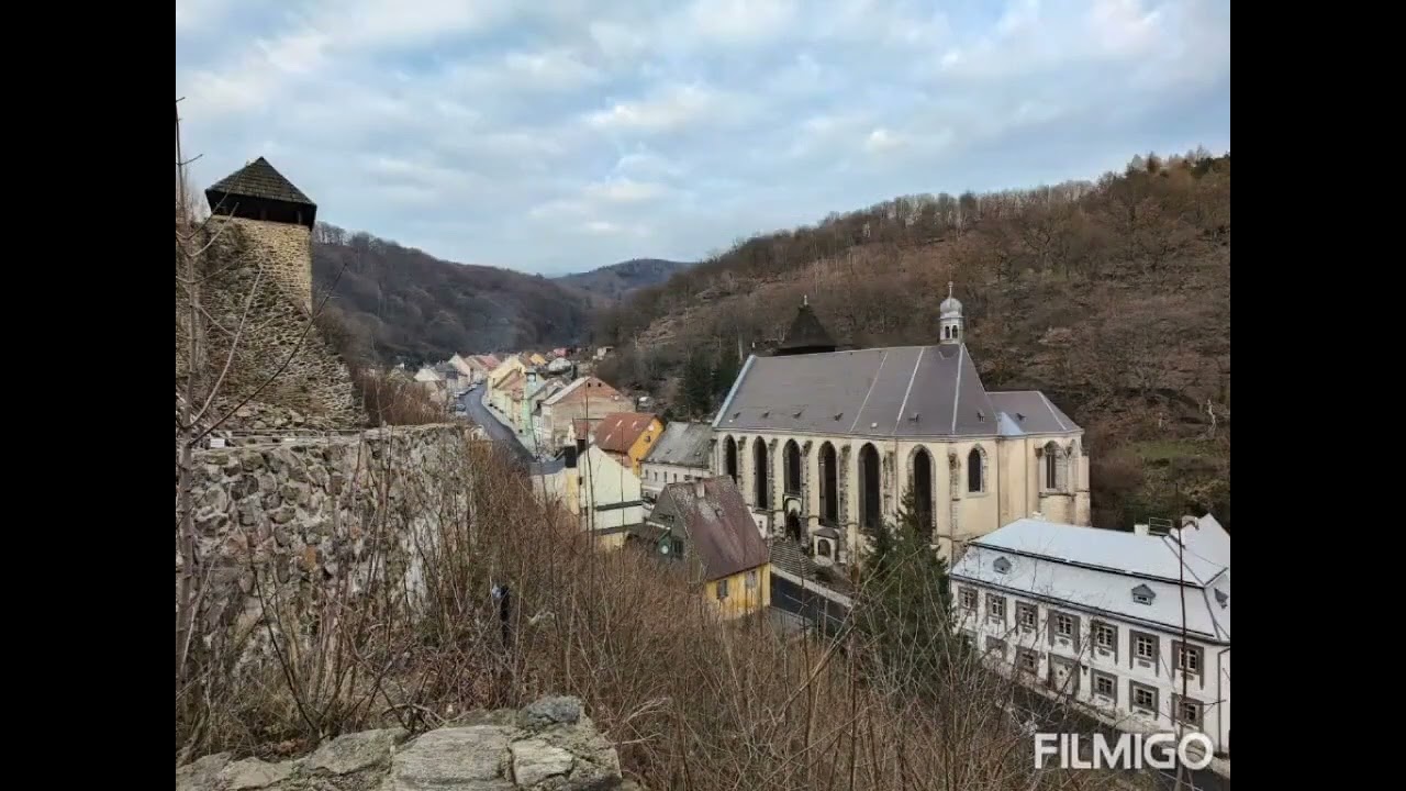 Hrad Krupka zažil v&aacute;&scaron;ně, zrady, i skok jezdce s koněm z hradeb