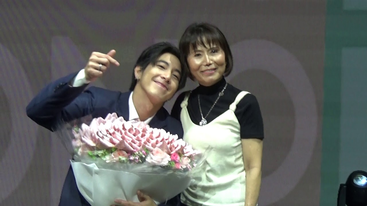 ถ่ายรูปบ้านพี่โน่ #10ปีอสรพิษกันริทโน่Show วันที่ 5 ธค 2563