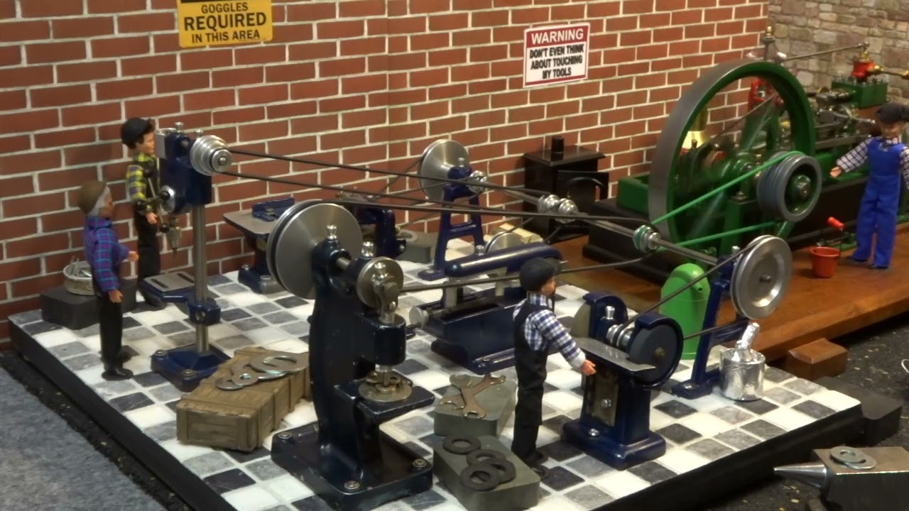 Dampfmaschine - Stuart Victoria betreibt E.K.T.-Werkstatt (Diorama)