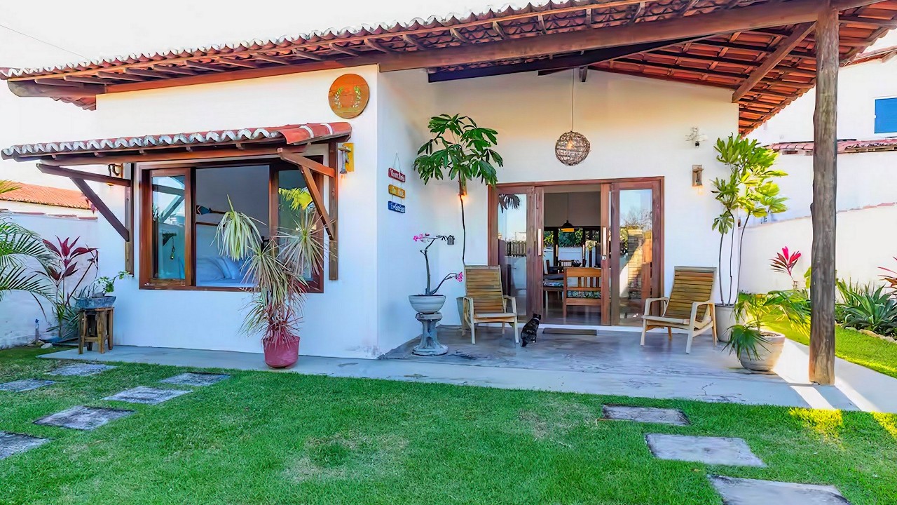 CASA de PRAIA 4 &Aacute;GUAS ampla com 2 VARANDAS